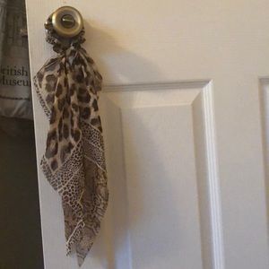 SOLD NWOT hair tie (FREE with any purchase)